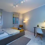 Modern Apartment In Riga Center